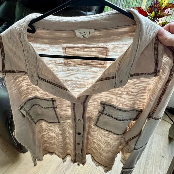 Pol tan size small shacket you can size down one. - Picture 2 of 4